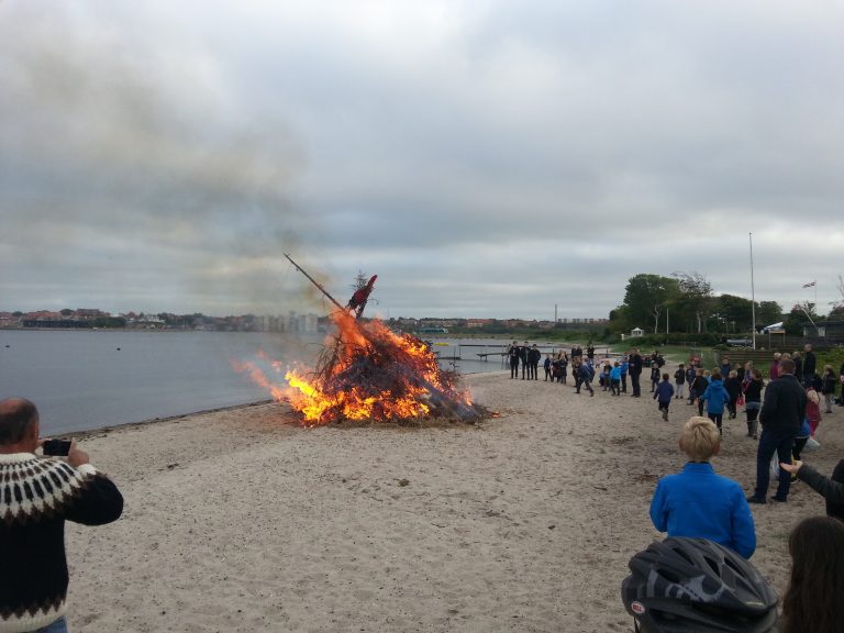 Arrangøren af Skt. Hans på Bremdal strand ånder lettet op