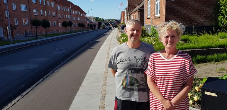 Anliggelsen af nyt fortov og cykelsti i Sønderdage her givet problemer for grundejerne