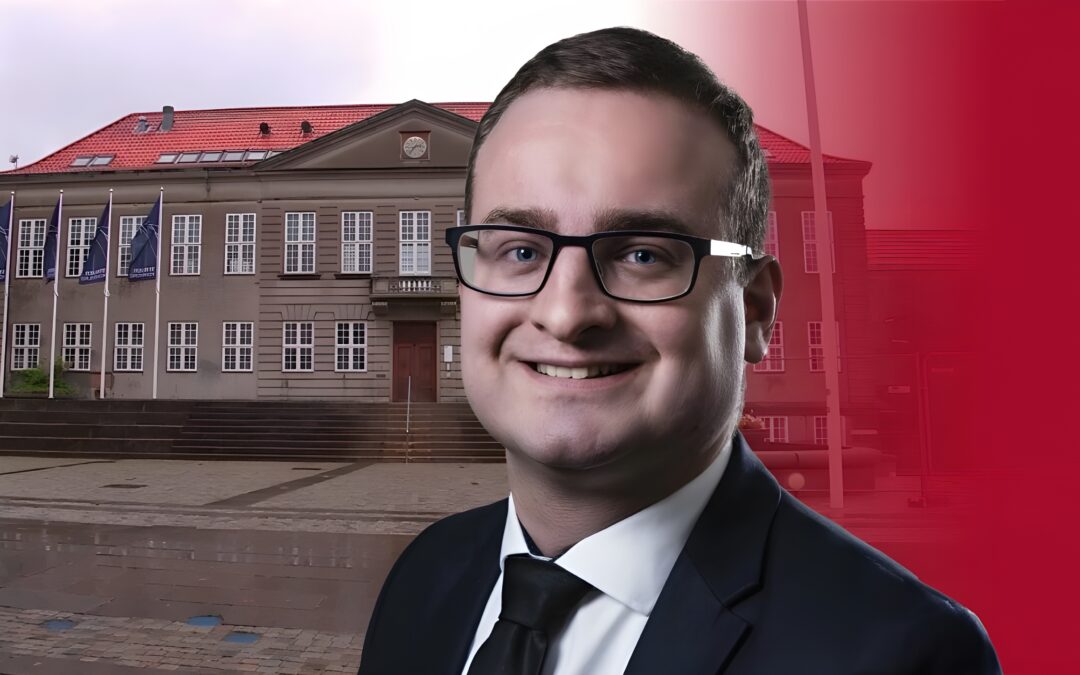 Festlig fejring af 1. maj i Struer – med morgenkaffe, fællessang og stærke stemmer i Folkets Hus